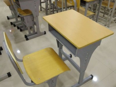課桌椅制作材料,課桌椅模型