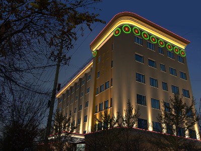 夜景設計rgb換成普通需要換燈嗎,夜景設計